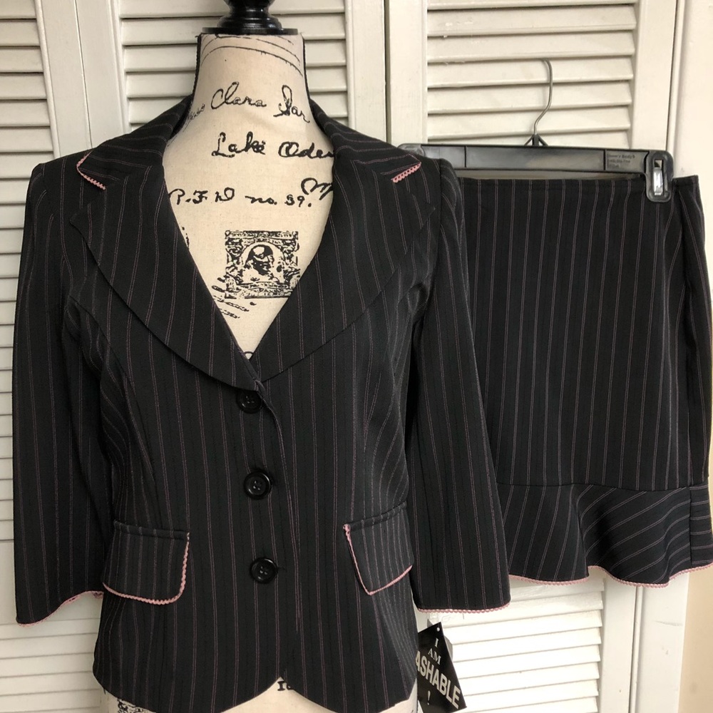 NWT Hipnotix Skirt Suit